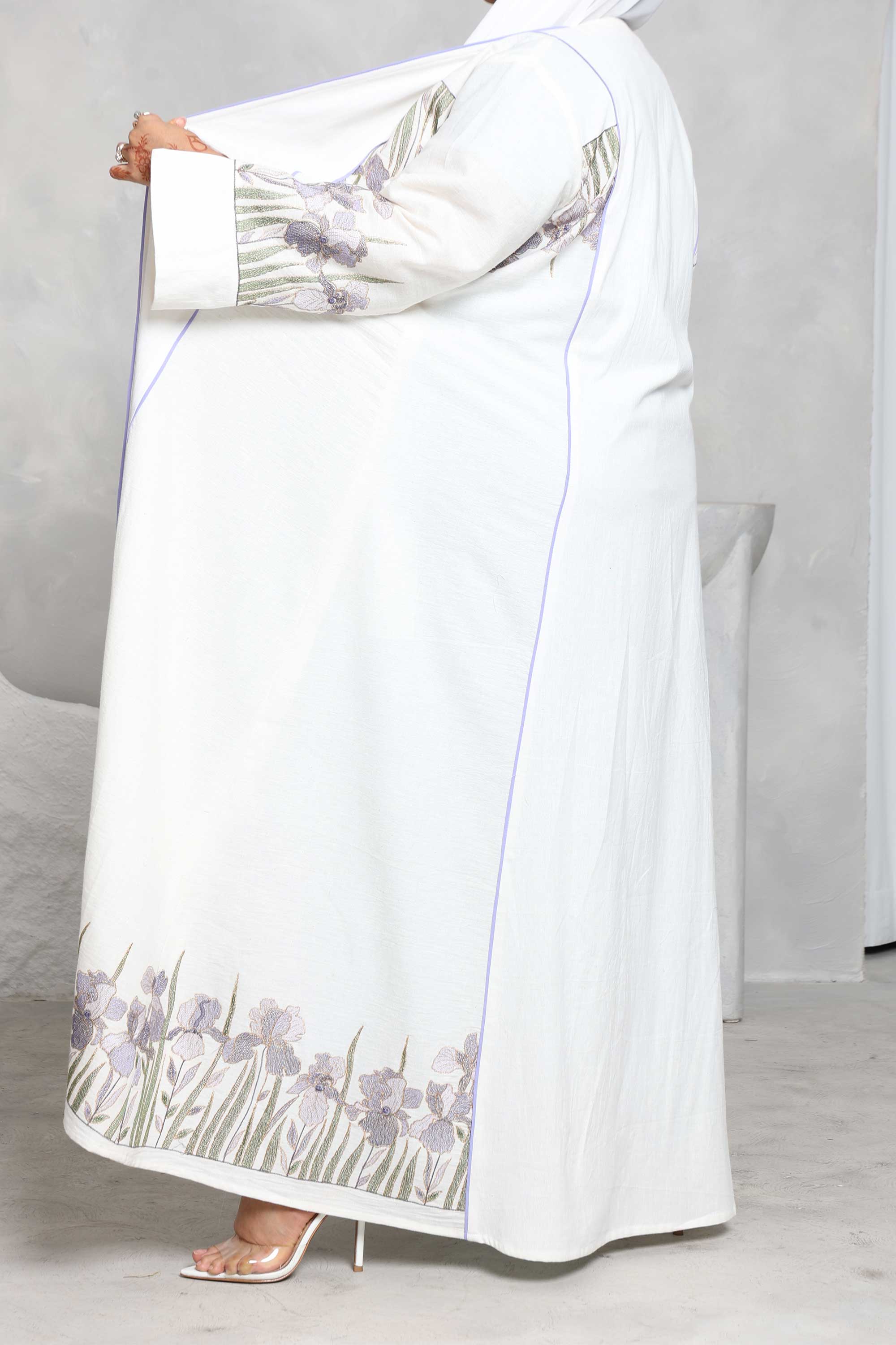 Naya Abaya