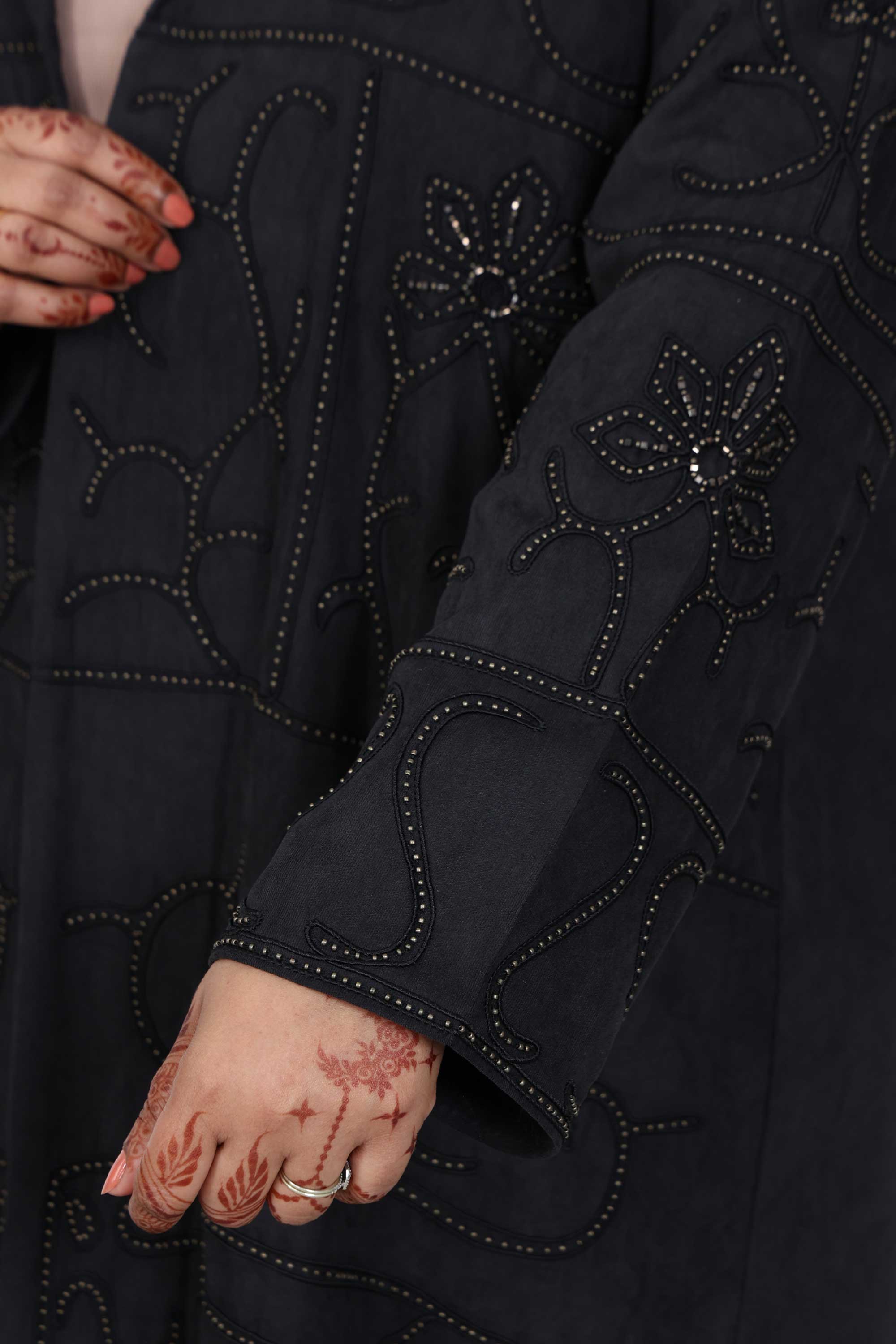 Layali Abaya